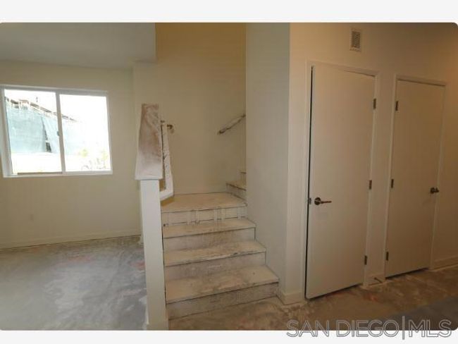 UNIT-61 - 5355 Seacliff Pl, Condo with 3 bedrooms, 2 bathrooms and 2 parking in San Diego CA | Image 8