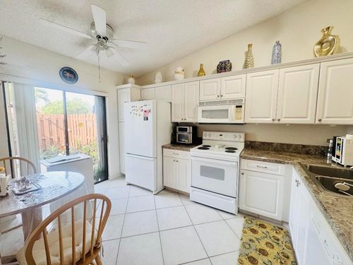 3815 Lace Vine Ln, Boynton Beach, FL, 33436-3930 | Card Image