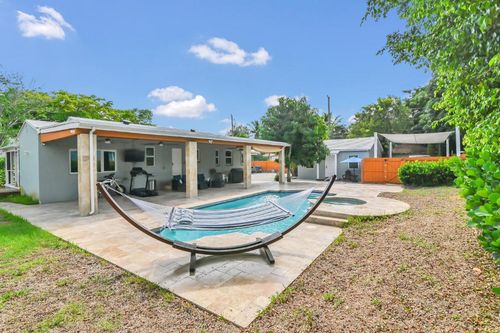 504 36th St, West Palm Beach, FL, 33407-4302 | Card Image