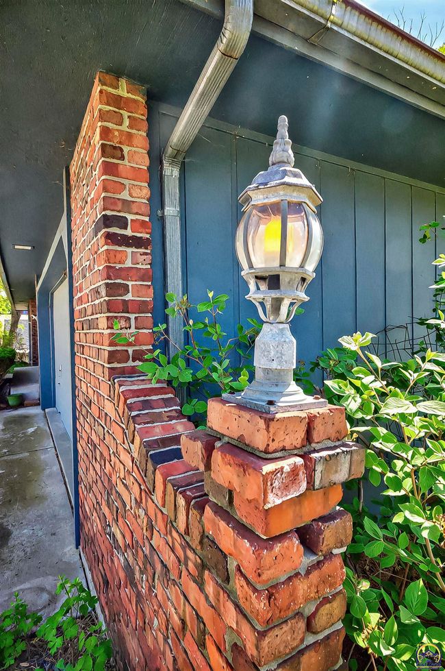 3835 Sw Wood Valley Dr, House other with 5 bedrooms, 3 bathrooms and null parking in Topeka KS | Image 40