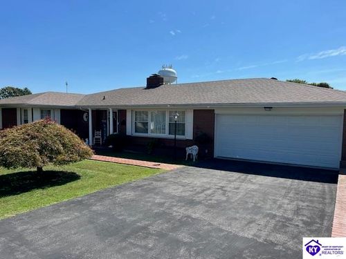 105 Underwood Ave, Hodgenville, KY, 42748-1113 | Card Image