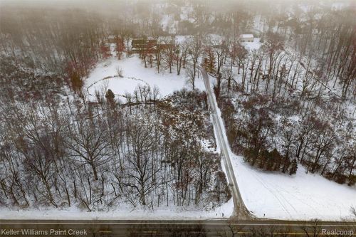 3780 Bass Lake Rd, Commerce Township, MI, 48382-1710 | Card Image