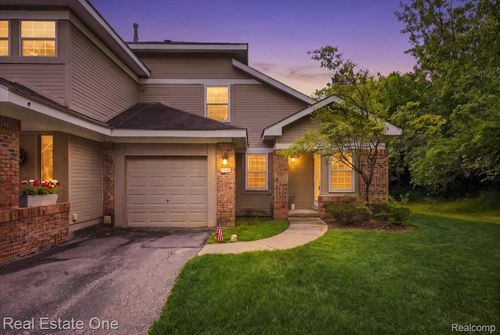 6622 Fieldstone Ct, West Bloomfield, MI, 48322-3445 | Card Image