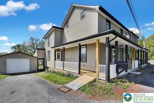 5867 Old Route 22, BERNVILLE, PA, 19506-8101 | Card Image
