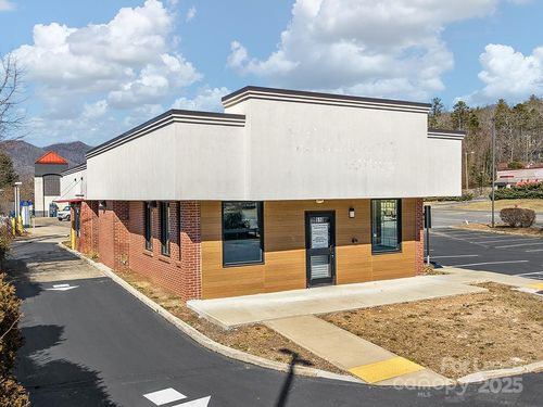 510 Nc Highway 9, Black Mountain, NC, 28711-3829 | Card Image