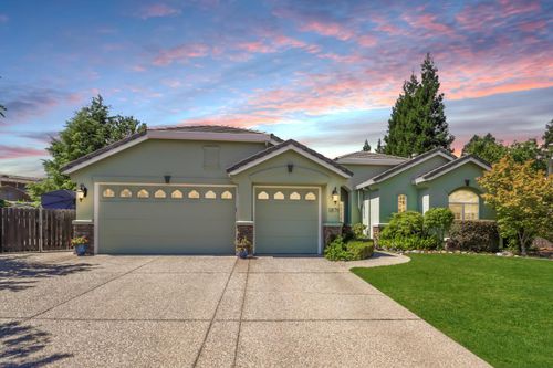 1876 Colin Ct, Yuba City, CA, 95993-6058 | Card Image