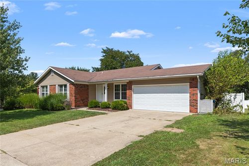 1620 Dahlia Ct, Saint Charles, MO, 63303-4605 | Card Image