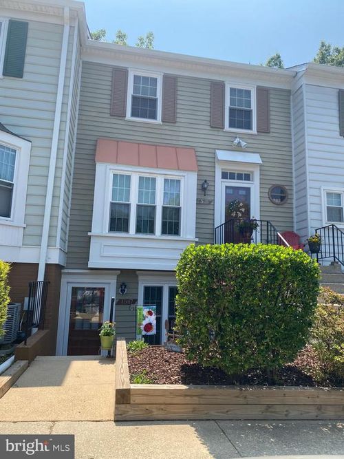 1547 Marlborough Ct, CROFTON, MD, 21114-1109 | Card Image