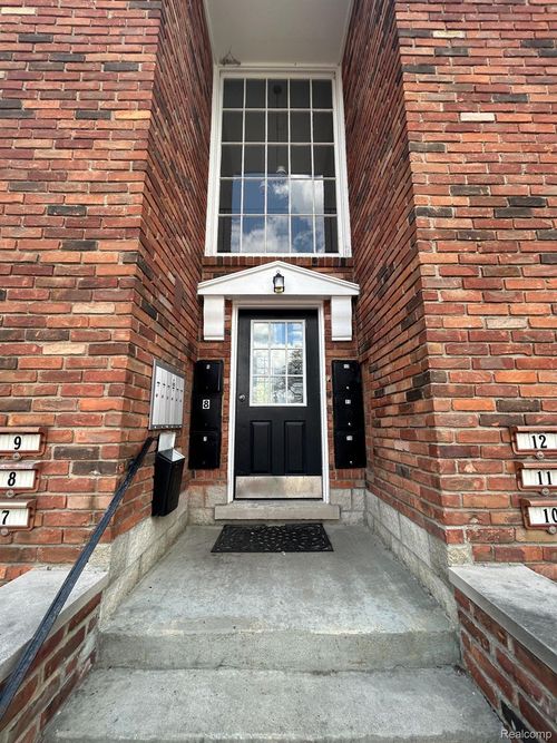 unit-10-31831 Grand River Ave, Farmington, MI, 48336-4139 | Card Image