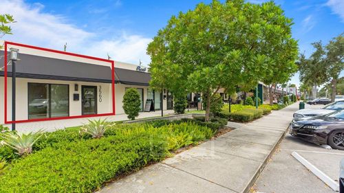 3560 Ne 12th Ave, Oakland Park, FL, 33334-4524 | Card Image