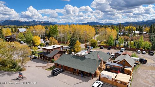 5600 Wy-22, Wilson, WY, 83014 | Card Image