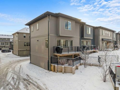 1006-32 Horseshoe Cres, Cochrane, AB, T4C2P4 | Card Image