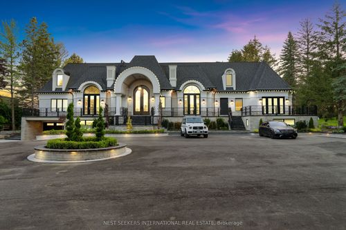 72 Manitou Dr, King City, ON, L7B1E7 | Card Image