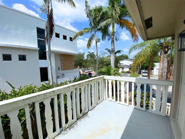 Private Balcony | Image 16