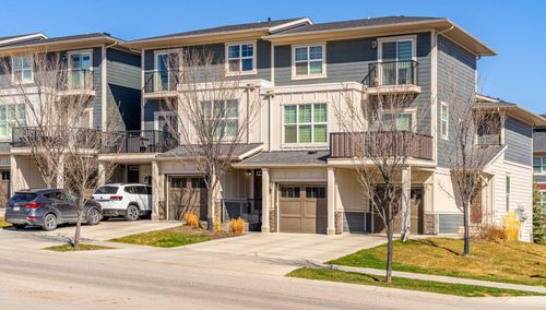 438 Nolan Hill Drive Nw, Calgary, AB, T3R0V4 | Card Image
