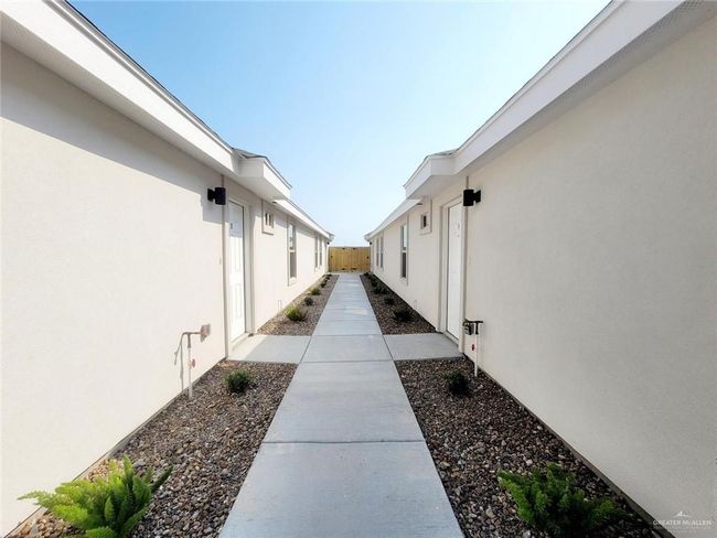 View of yard | Image 4