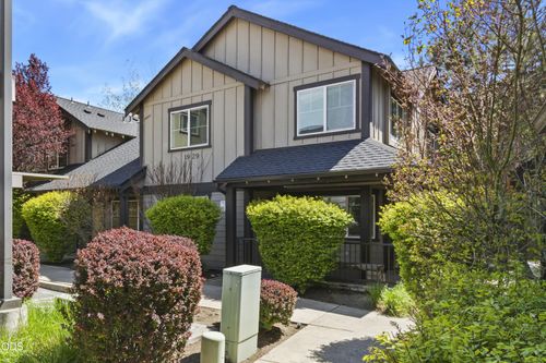 unit-5-1929 Nw Monterey Pines Dr, Bend, OR, 97703-5285 | Card Image