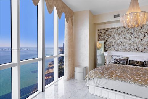 4609-18101 Collins Ave, Sunny Isles Beach, FL, 33160 | Card Image