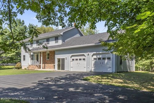 29 Stone Mountain Rd, Round Top, NY, 12473-7714 | Card Image