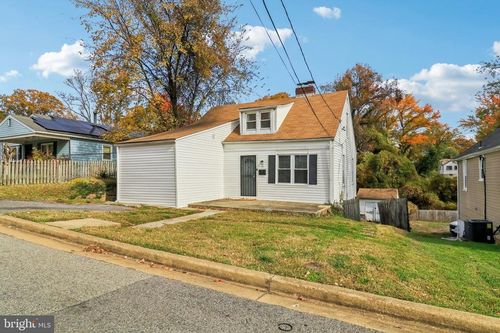 11 Tunic Ave, CAPITOL HEIGHTS, MD, 20743-1956 | Card Image