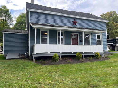 15 John St, Winsted, CT, 06098-1011 | Card Image