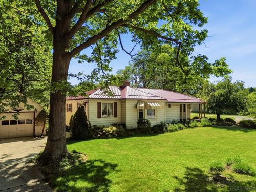 877 Berlin Plank Rd, Somerset, PA, 15501-3504 | Card Image