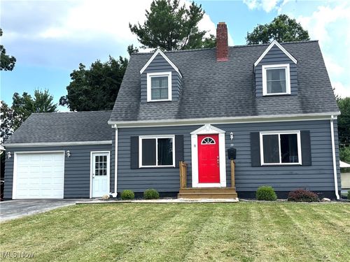79 Woodview Ave, Youngstown, OH, 44512-4646 | Card Image
