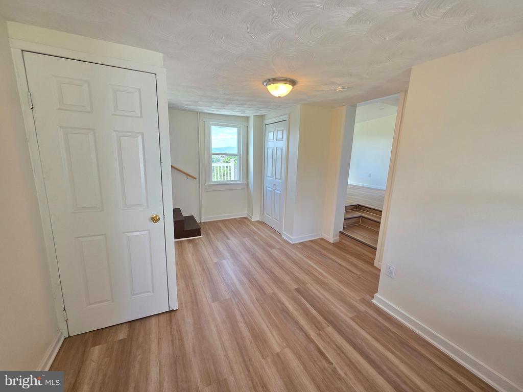Residential in FROSTBURG 4