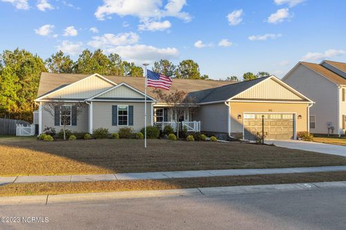 711 Shearwater Ln, Swansboro, NC, 28584-8561 | Card Image