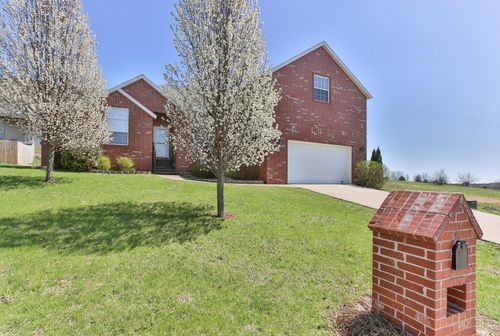 848 S Black Sands, Nixa, MO, 65714-7670 | Card Image