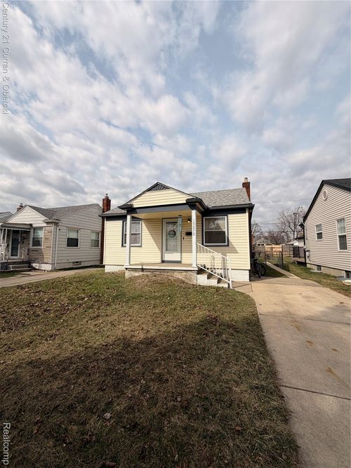 13272 Pullman St, Southgate, MI, 48195-1121 | Card Image