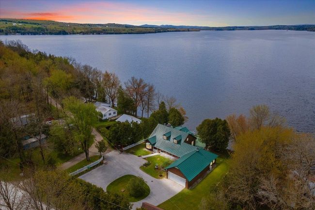 22 Vics Crossing Rd, House other with 6 bedrooms, 4 bathrooms and null parking in Franklin VT | Image 5