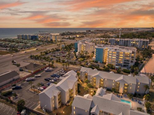 313-1330 Miracle Strip Pkwy Se, Fort Walton Beach, FL, 32548-6244 | Card Image