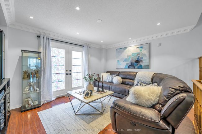 20 Webbford St, House attached with 4 bedrooms, 3 bathrooms and 2 parking in Ajax ON | Image 9