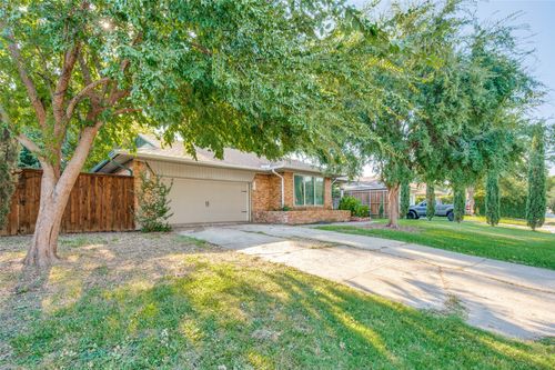 10552 Channel Dr, Dallas, TX, 75229-4977 | Card Image