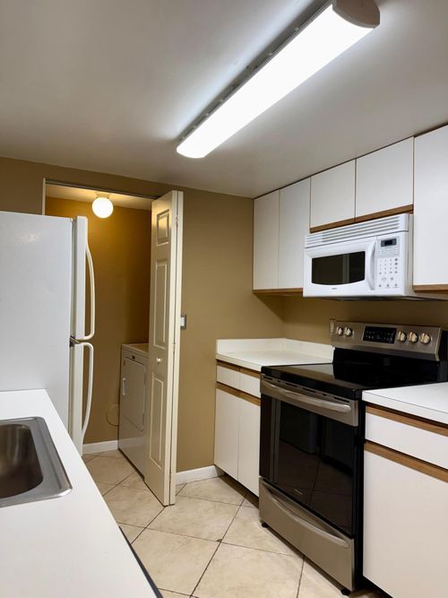 apt-1015-9799 Westview Dr, Coral Springs, FL, 33076-2542 | Card Image