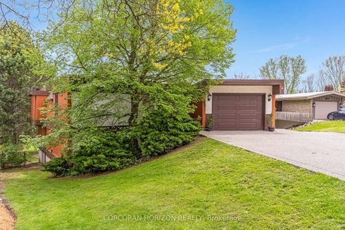 565 Fountain Street S, Cambridge, ON, N3H1J2 | Card Image