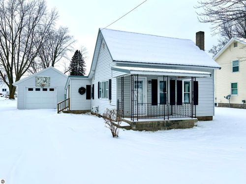 110 S Pine Street, McBain, MI, 49657 | Card Image