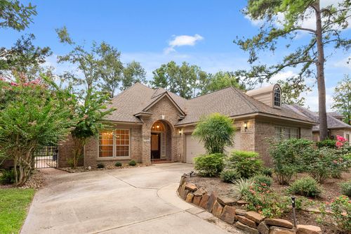 42 Vista Cove Dr, The Woodlands, TX, 77381-3634 | Card Image
