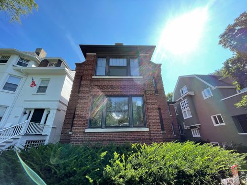 2e-1233 Judson Ave, Evanston, IL, 60202-1371 | Card Image