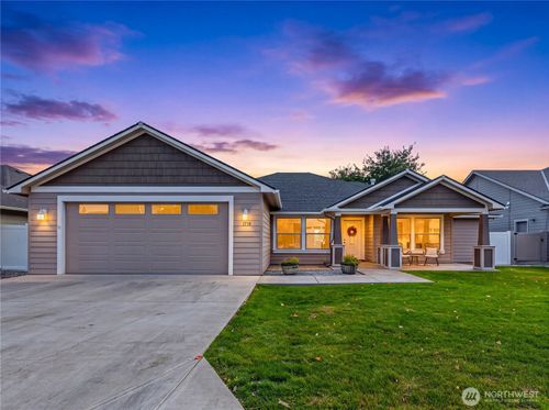 1719 Brambling Brae Ln, Wenatchee, WA, 98801-4508 | Card Image