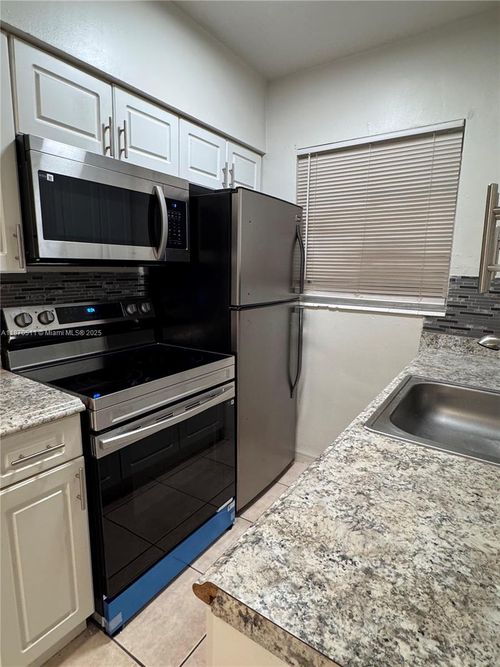 204-2222 Fillmore St, Hollywood, FL, 33020-4408 | Card Image