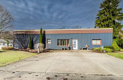 425 Mary Street, Brockton, ON, N0G2V0 | Card Image