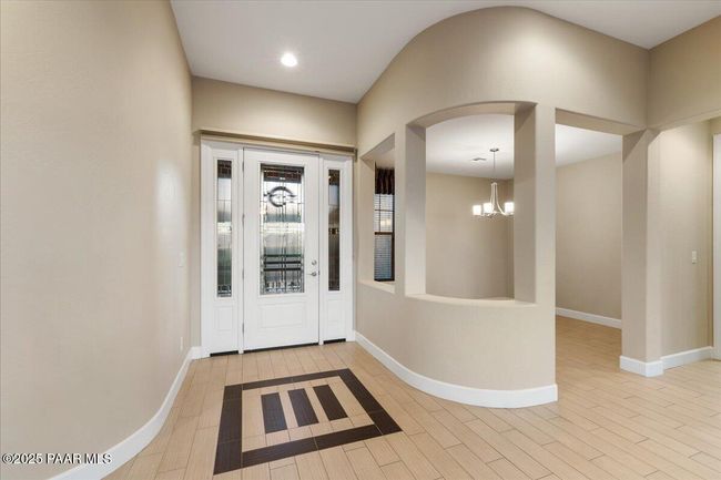 Tiled Foyer | Image 7
