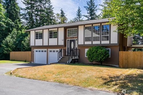 515 N 188th St, Shoreline, WA, 98133-3814 | Card Image