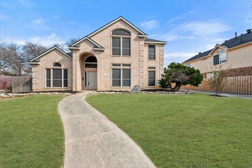 1724 Newcastle Dr, Mansfield, TX, 76063-7921 | Card Image