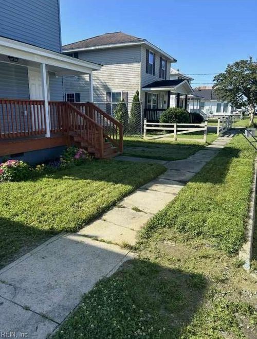 206 Oak St, Suffolk, VA, 23434-3918 | Card Image