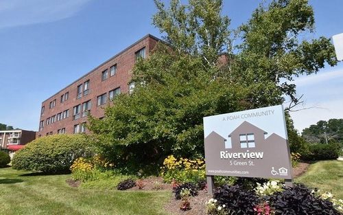 100-5 Green St, Dover, NH, 03820-3339 | Card Image