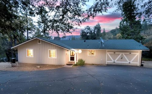 51159 Road 632, Oakhurst, CA, 93644-9620 | Card Image