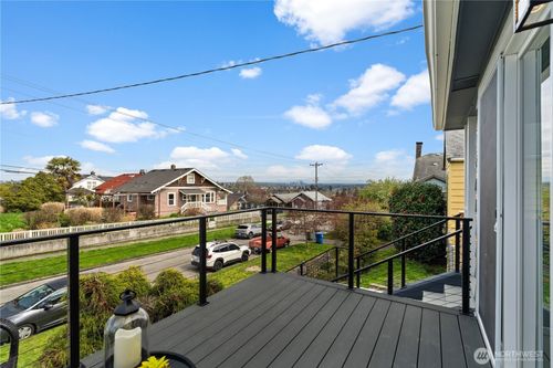 1811 S Stevens St, Seattle, WA, 98144-5842 | Card Image